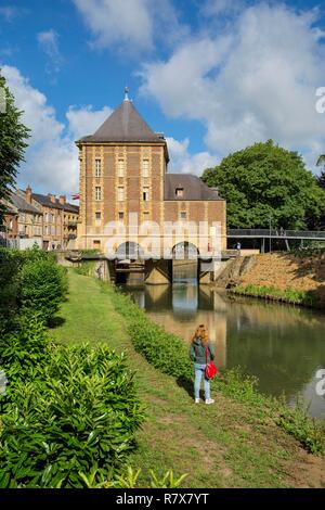 Frankreich, Ardennen, Charleville Mezieres, Arthur Rimbaud Museum in der alten Mühle, einem Arm der Meuse Stockfoto