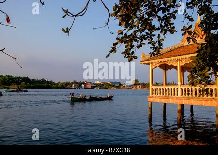 Kambodscha, Kampot Province, Kampot, Boote auf dem Fluss Tuek Chhu Stockfoto