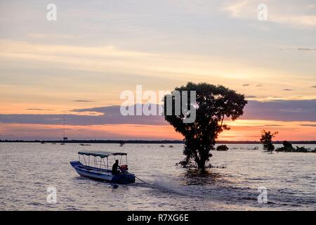 Kambodscha, Kompong Kleang oder Kampong Kleang, der Tonle Sap See Stockfoto