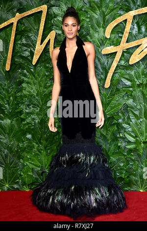 Cindy Bruna Teilnahme an der Fashion Awards gemeinsam mit Swarovski in der Royal Albert Hall, Kensington Gore, London statt. Stockfoto