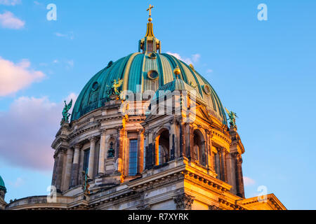 Berlin, Berlin/Deutschland - 2018/07/24: historische Berliner Dom - Berliner Dom auf der Museumsinsel in Mitte Quartal Berlin Stockfoto