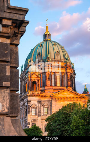 Berlin, Berlin/Deutschland - 2018/07/24: historische Berliner Dom - Berliner Dom auf der Museumsinsel in Mitte Quartal Berlin Stockfoto