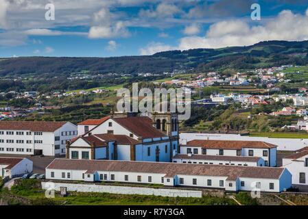 Portugal, Azoren, auf der Insel Terceira, Angra do Heroismo, erhöhten Blick auf das Castelo de Sao Filipe fort Stockfoto