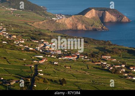 Portugal, Azoren, Insel Sao Jorge, Pico da Velha, erhöhte Querformat, Sonnenuntergang Stockfoto