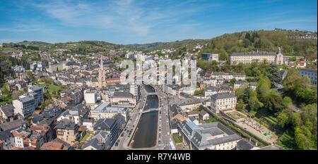 Frankreich, Correze, Tüll, Überblick über die Stadt, auf der rechten Seite das Hotel du Departement, Allgemeiner Rat, Vezere Tal Stockfoto