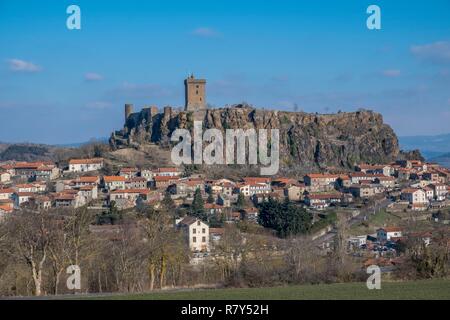 Frankreich, Haute-Loire, feudalen Festung von Polignac datiert 11. Jahrhundert stehen auf einem basaltischen Hügel, Loire-Tal Stockfoto