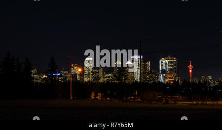 Calgary Sehenswürdigkeiten bei Nacht im Winter Stockfoto