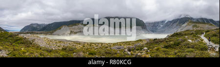 Hooker Valley Track. Mueller See Stockfoto