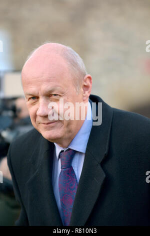 Damian Green MP (konservativ: Ashford) auf College Green, Westminster, Dezember 2018 Stockfoto