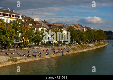 Blick über den Rhein nach Basel, Schweiz Stockfoto