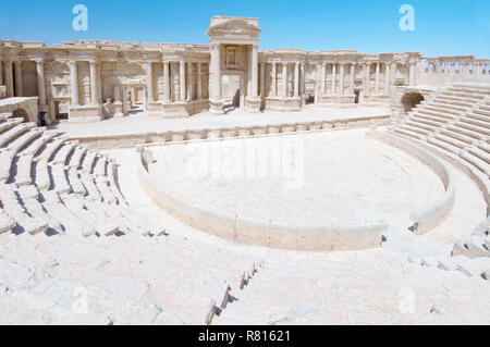 Amphitheater in der antiken Stadt Palmyra, Tadmur, Palmyra, Homs Governatorat, Syrien Stockfoto