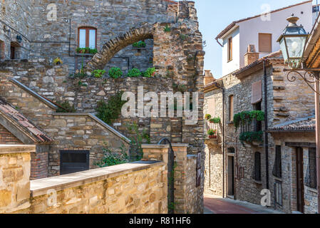 Blick auf Guardia Perticara Dorf in der Basilicata Stockfoto