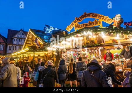 Traditionelle Weihnachtsmarkt in Celle in Niedersachsen, Deutschland Abschaltdruck Stockfoto