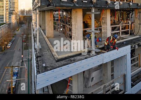 Gebäude Bauarbeiter, Vancouver Haus, Bjarke Ingels Group Architekten, Vancouver, British Columbia, Kanada. Stockfoto