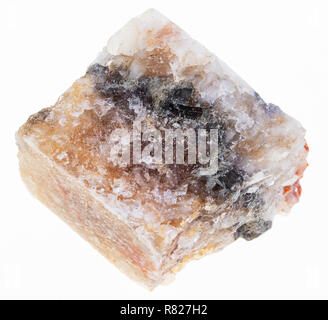 Makrofotografie von natürlichen Mineral aus geologische Sammlung - grobe Halit (Steinsalz) Stein auf weißem Hintergrund Stockfoto