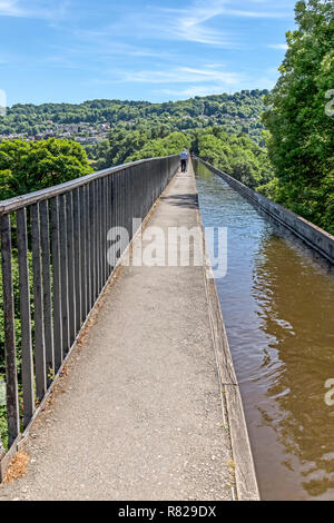 Die pontcysyllte Aquädukt in der Nähe von Llangollen in Wales. Es den Llangollen-kanal über den Fluss Dee durchgeführt. Von Thomas Telford gebaut. Stockfoto