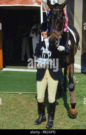 Virginia (Ginny) Leng mit ihrem Pferd Meisterbrief. Whitbread Trophy 1989. Badminton Horse Trials Champion. England. UK Stockfoto