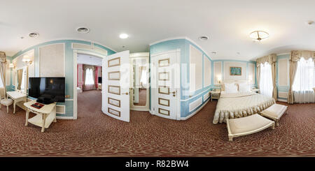 360 Grad Panorama Ansicht von MINSK, Weißrussland - Juli 14, 2016: Vollsphärische 360 von 180 Grad Panorama nahtlos in equirectangular äquidistante Projektion, Panorama im Innenraum ha