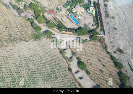 Luftaufnahme des Cantalloc Aquädukte in Nazca, Peru. Stockfoto