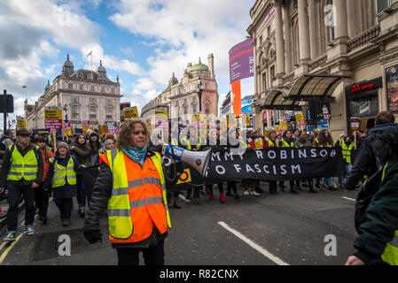 Nein zu Tommy Robinson, Nein zum Faschismus Demonstration, London, UK 10/12/2018 Stockfoto
