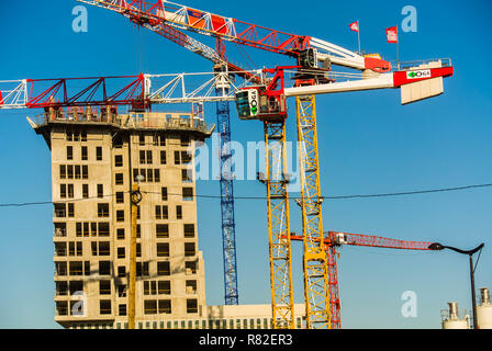 Paris, Frankreich, Neubau Baustelle in Tolbiac, moderner Gebäudebau, Rundgang durch moderne Architektur, Krane Stockfoto