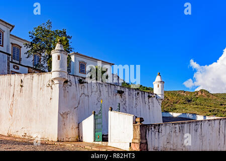 Antike und historische Festung in kolonialer Architektur in der Stadt Belo Horizonte, Minas Gerais, Brasilien Stockfoto