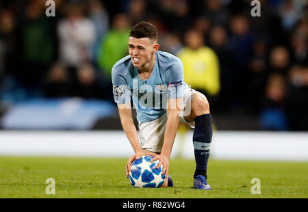 Von Manchester City Phil Foden während der UEFA Champions League Spiel in der Etihad Stadium, Manchester. PRESS ASSOCIATION Foto. Bild Datum: Mittwoch, den 12. Dezember 2018. Siehe PA-Geschichte Fußball Mann Stadt. Foto: Martin Rickett/PA-Kabel Stockfoto