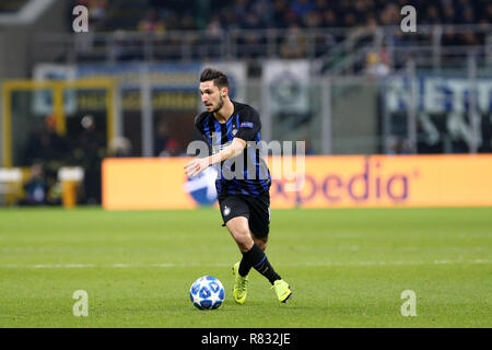 Mailand, Italien. 11. Dezember, 2018. Matteo Politano des FC Internazionale in Aktion während der Uefa Champions League Gruppe B Spiel zwischen FC Internazionale und PSV Eindhoven. Credit: Marco Canoniero/Alamy leben Nachrichten Stockfoto