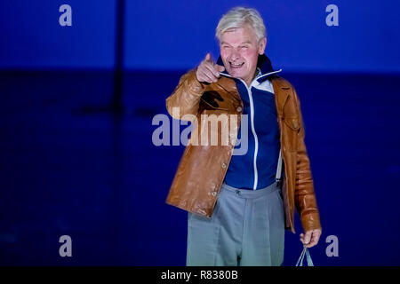 Berlin, Deutschland. 12 Dez, 2018. Horst Kotterba erscheint an der Volksbühne während der Foto Probe des Stücks "haußmanns Staatssicherheitstheater" von Leander Haußmann. Credit: Christoph Soeder/dpa/Alamy leben Nachrichten Stockfoto