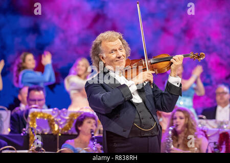 London, England. 12. Dezember 2018 (exklusive Deckung) André Rieu in London - Wembley führt - die SSE-Arena, England, Credit: Jason Richardson/Alamy leben Nachrichten Stockfoto
