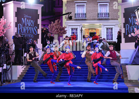 London, Großbritannien. Dezember 12, 2018: Darsteller auf der BRITISCHEN Premiere von 'Mary Poppins gibt 'in der Royal Albert Hall, London. Bild: Steve Vas/Featureflash Credit: Paul Smith/Alamy leben Nachrichten Stockfoto