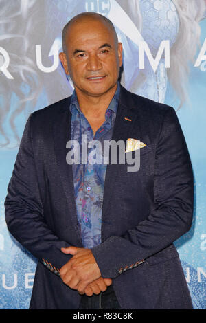 Los Angeles, USA. 12. Dezember 2018. Temuera Morrison bei der Premiere von Warner Bros "aquaman" an der TCL Chinese Theatre in Hollywood, CA, 12. Dezember 2018 statt. Foto von Joseph Martinez/PictureLux Credit: PictureLux/Hollywood Archiv/Alamy leben Nachrichten Stockfoto