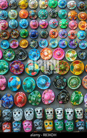 Mexikanische souvenir Magneten auf dem Markt in Chichen Itza. Stockfoto