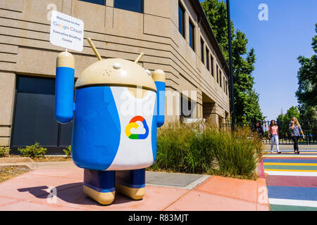 August 9, 2018 Mountain View/CA/USA - Google Cloud Schild am Eingang zu einem der ihren Campus im Silicon Valley, South San Francisco gelegen Stockfoto