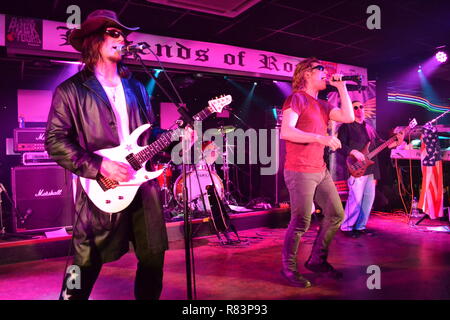 Bon Giovi, Bon Jovi tribute Act an den Legenden des Rock, jährliche Wochenende Musik Festival in Great Yarmouth, Norfolk, Großbritannien. 50 Tribut fungiert. Stockfoto