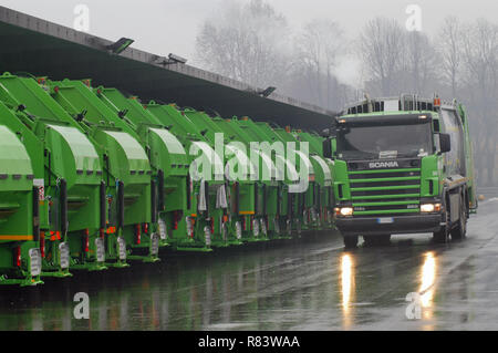 Mailand (Italien), Tankstelle für die Flotte der Müllabfuhr Methan Gas angetrieben von Amsa (Mailand Unternehmen für Umweltdienstleistungen) Stockfoto