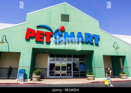 September 4, 2018 San Jose/CA/USA - petsmart Storefront, San Francisco Bay Area. Stockfoto