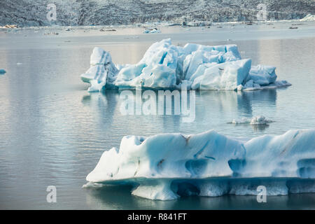 Die berühmten Flugzeug Wrack DC-3 nach Sonnenaufgang in Island Stockfoto
