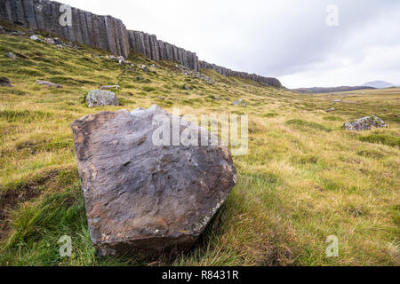 Rock in der Landschaft des Gerduberg Klippen, Snaefellsnes Island Stockfoto