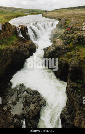 Und der Kolufoss Kolugljúfur Canyon in North-Iceland Stockfoto