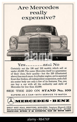 MERCEDES 220 /1964 Motorshow Vintage Old Mercedes 220 Pressewerbung für den Mercedes-Stand auf der britischen Earls Court Motor Show Stockfoto