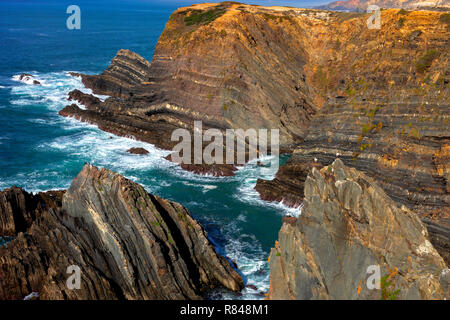 Die Klippen von Capo Sardao, Westküste, der Costa Vicentina, Alentejo, Portugal Stockfoto