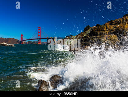 Nass für das Image, die Golden Gate Bridge Stockfoto