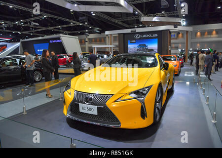 NONTHABURI - 28. NOVEMBER: Lexus LC500 Auto auf Anzeige an der 35th Thailand International Motor Expo am 28. November 2018 in Nonthaburi, Thailand. Stockfoto