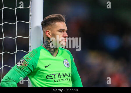 12. Dezember 2018, das Etihad Stadium, Manchester, England; UEFA Champions League, Manchester City v TSG 1899 Hoffenheim; Ederson (31) von Manchester City Credit: Mark Cosgrove/News Bilder Stockfoto