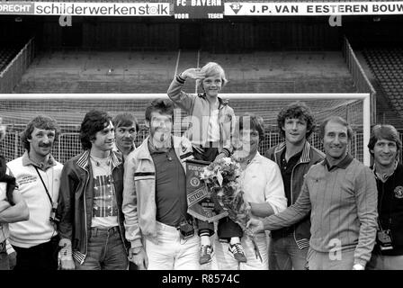 Em-Endrunde in Rotterdam 26/5/82 Aston Villa v Bayern München Fußballer des Bremner, Dennis Mortimer, Jimmy Rimmer, Peter Tusk, Kenny Swain, Allan Evans, Gordon Cowans. Stockfoto