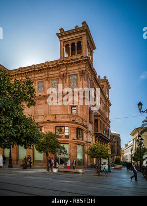 Sevilla, Spanien, 29. Oktober 2018: El Teatro Coliseo Espana, denkmalgeschützten Gebäude in Sevilla, Spanien, 1911 erbaut Stockfoto