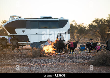 Ein Offroad Mercedes-Benz Unimog Wohnmobil RV Stockfoto