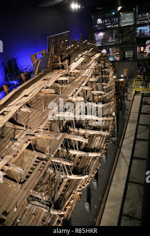 Konservierte Rumpf, Mary Rose Museum, Historic Dockyard, Portsmouth, Hampshire, England, Großbritannien, USA, UK, Europa Stockfoto