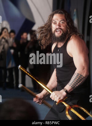 Los Angeles, USA. 12. Dezember 2018. Jason Momoa 033 kommt bei der Premiere von Warner Bros. Pictures' Aquaman in TCL Chinese Theatre am 12. Dezember 2018 in Hollywood, California Credit: Tsuni/USA/Alamy leben Nachrichten Stockfoto